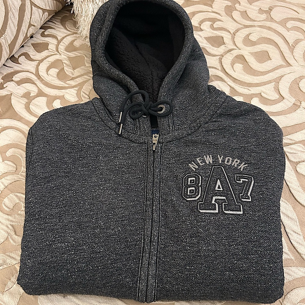 Aeropostale men’s hoodie. size large